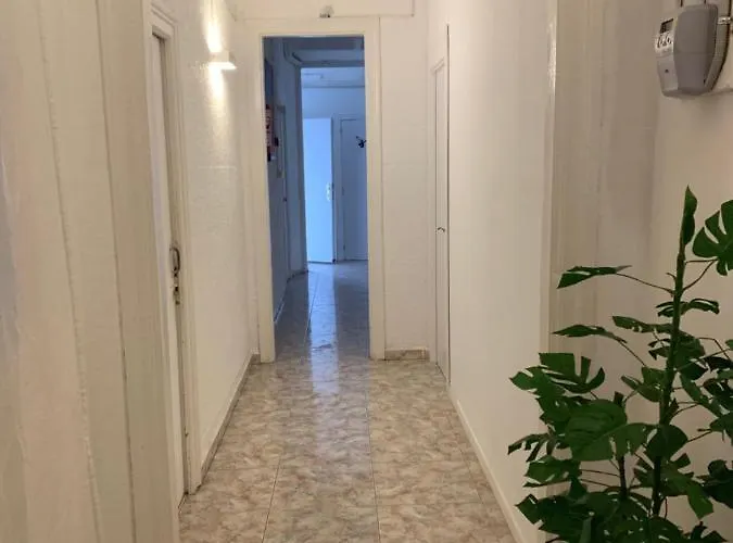 Guest house Youth - And Basic Drassanes Barcelona