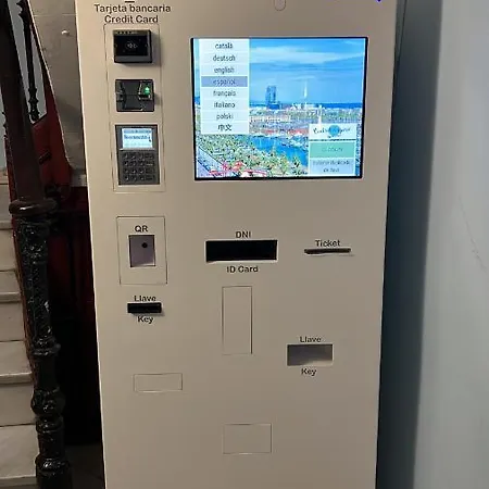 Youth - And Basic Drassanes Gæstehus 2*