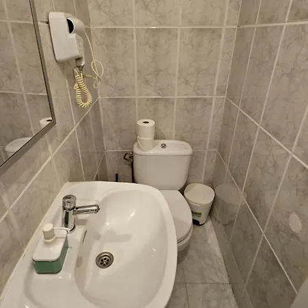 Gæstehus Youth - And Basic Drassanes